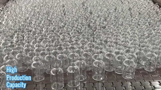 Geformte Glasflasche